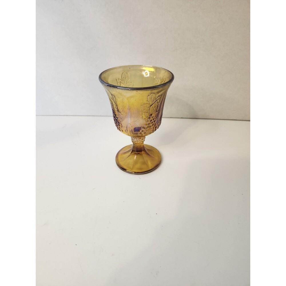 1 INDIANA GLASS GOLD HARVEST GRAPE CARNIVAL GLASS IRDIZED WINE GOBLET